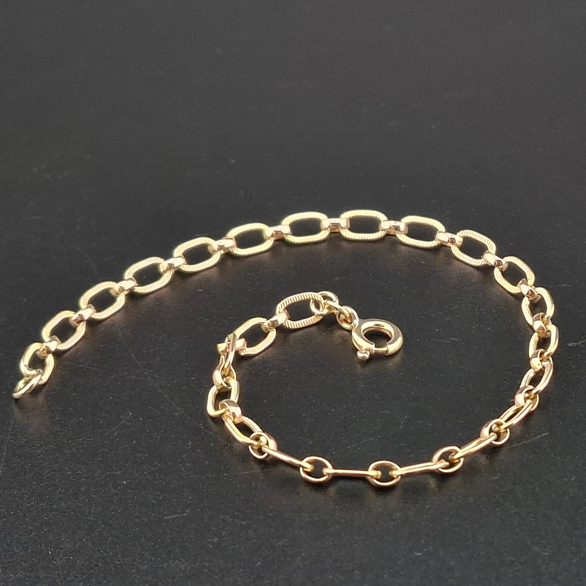 Neuwertiges 333er Gold Armband