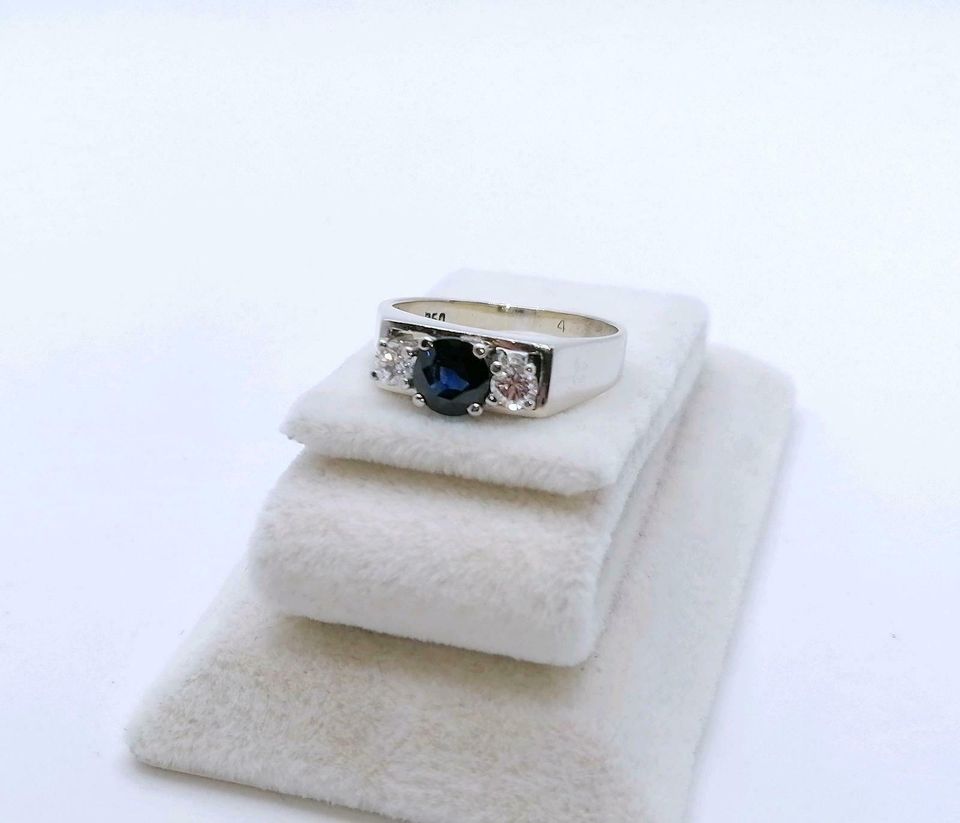 Ring Weißgold 750 mit Saphir und Brillanten