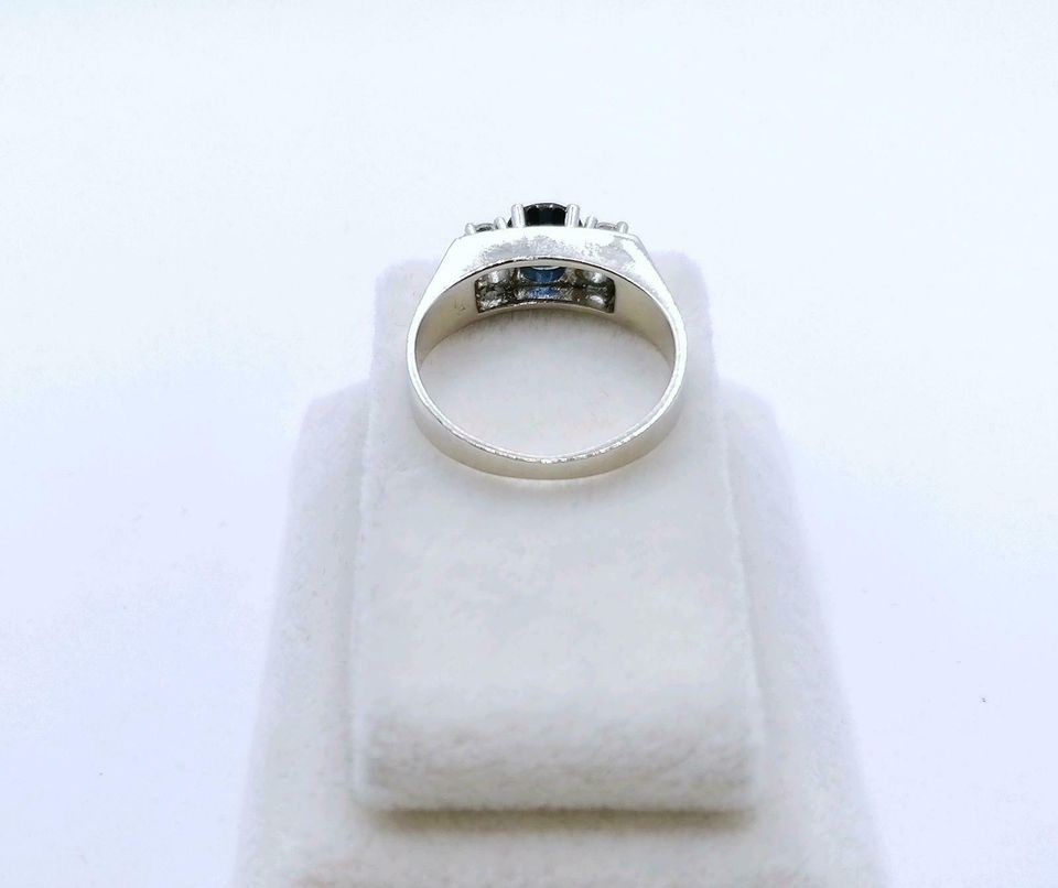 Ring Weißgold 750 mit Saphir und Brillanten