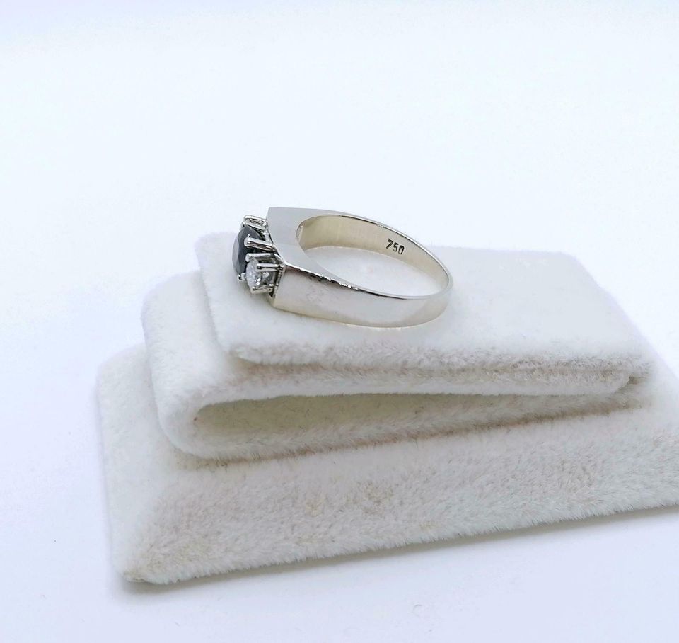 Ring Weißgold 750 mit Saphir und Brillanten