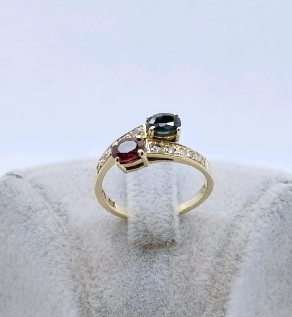 Neuwertiger Damenring mit Rubin Saphir und Diamanten Goldring Gr. 53