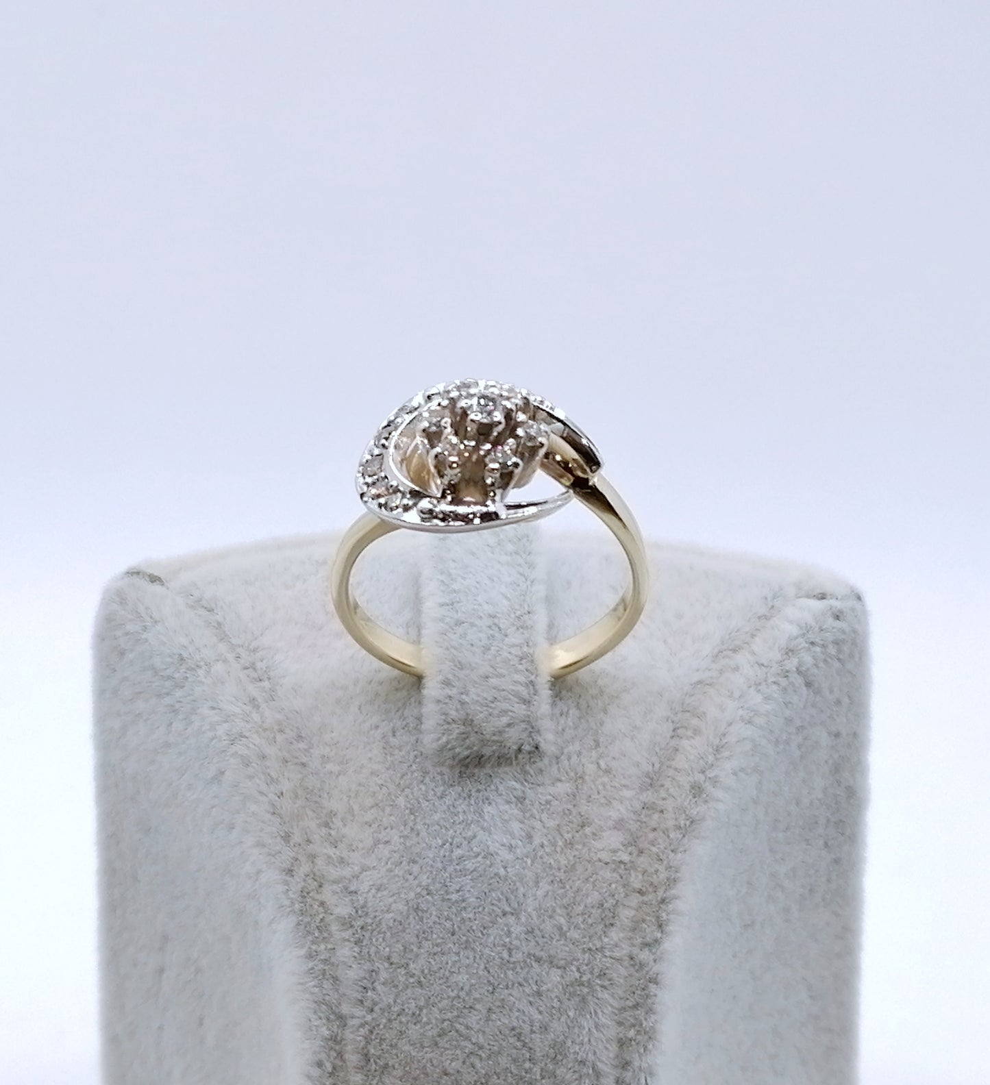 Ring Gold 585er mit funkelnden Brillanten Gr. 58