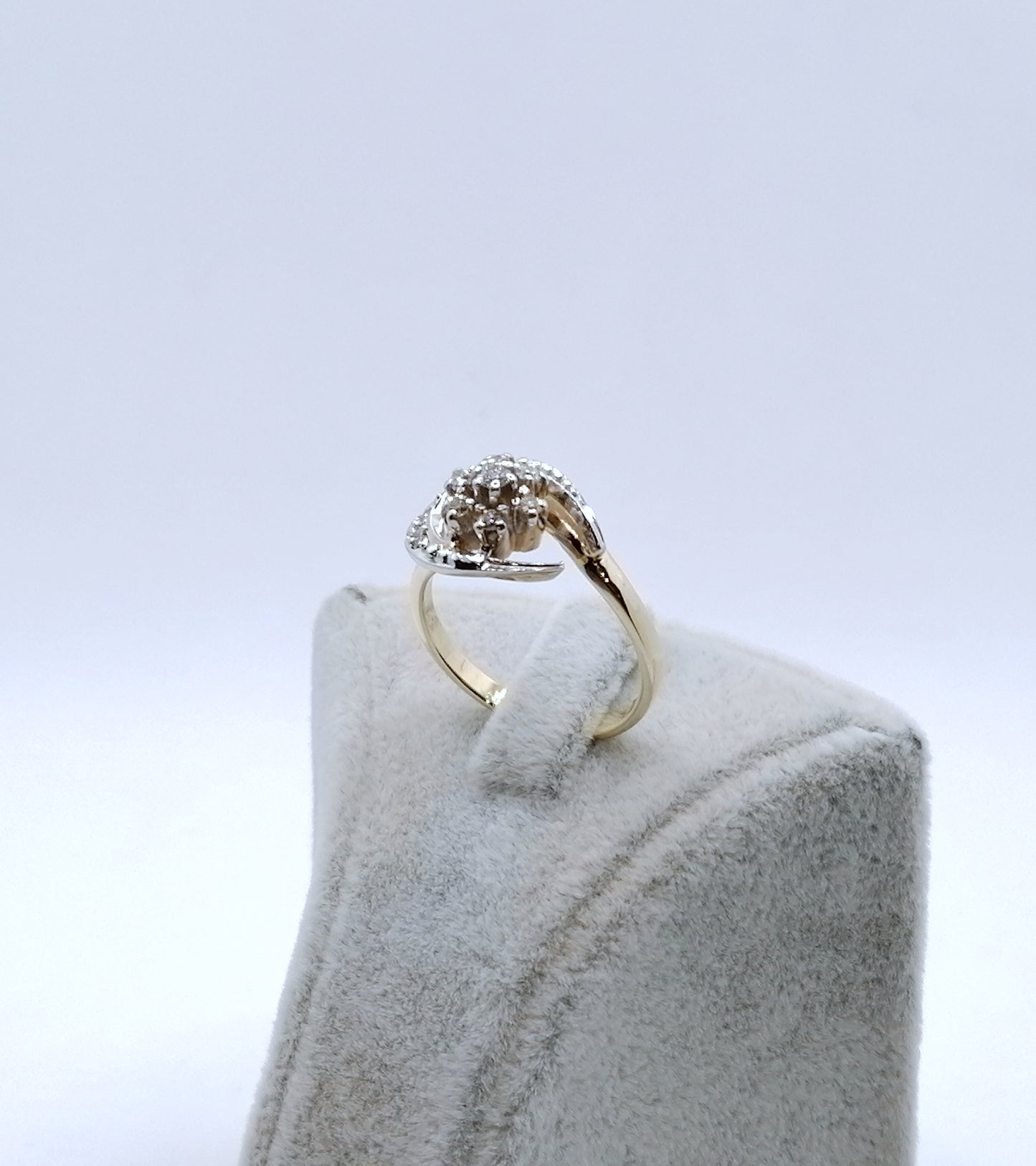 Ring Gold 585er mit funkelnden Brillanten Gr. 58