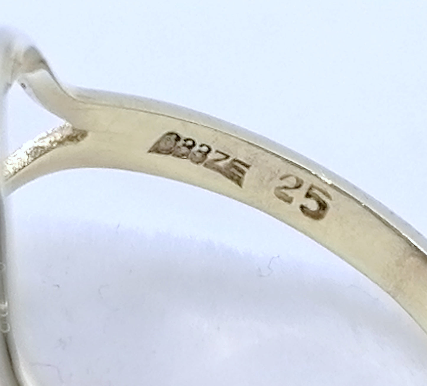 Ring Gold 333er Gemme Damenring Gr. 60