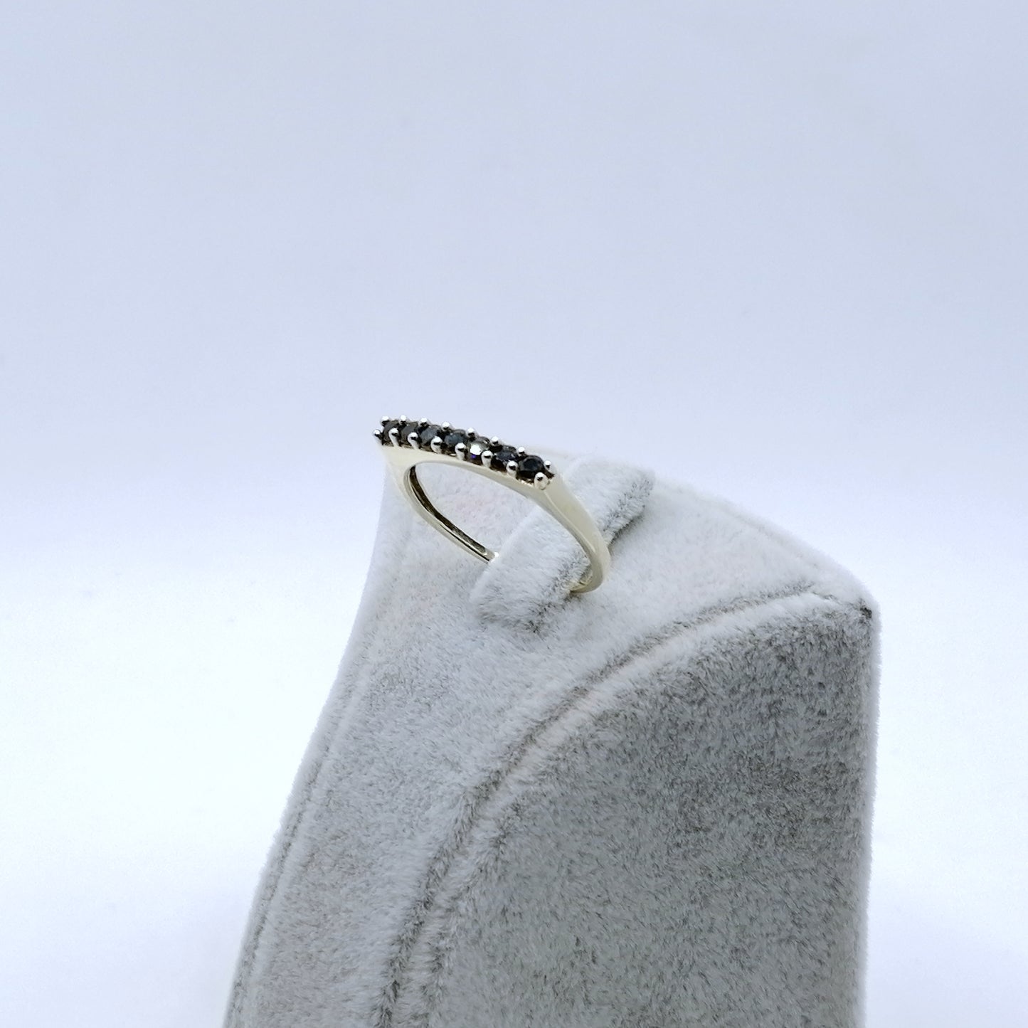 Ring Gold 333er mit Spinell Gr. 57