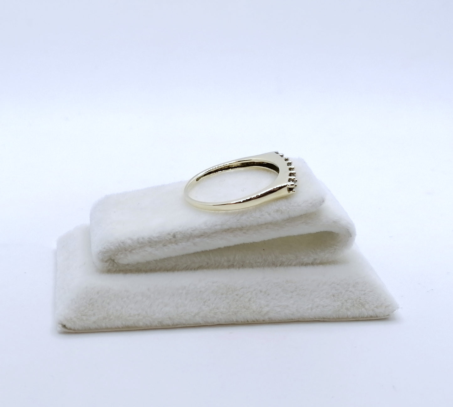 Ring Gold 333er mit Spinell Gr. 57