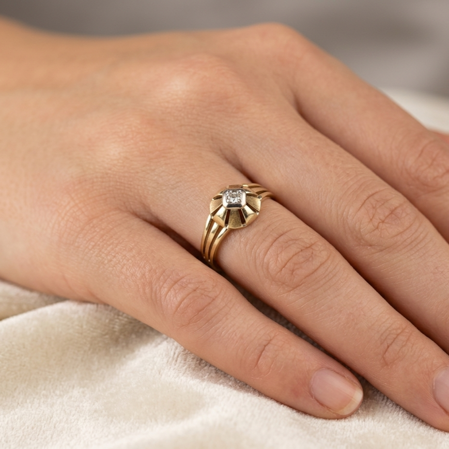 Vintage Ring Gold 585er mit Diamantsplitter