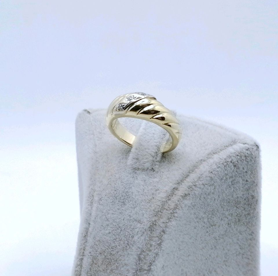 Ring Gold 585er mit Diamantsplitter