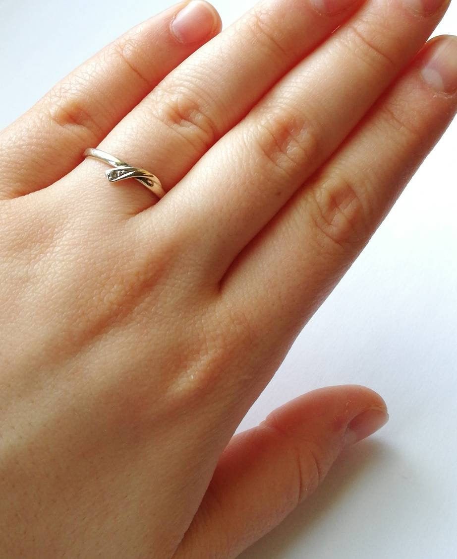 Ring Gold 375er mit Diamant Gr. 57