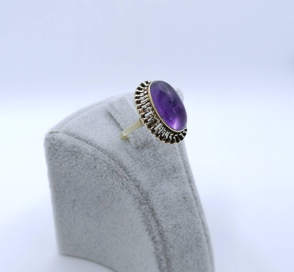 Vintage Amethyst Cabochon Goldring