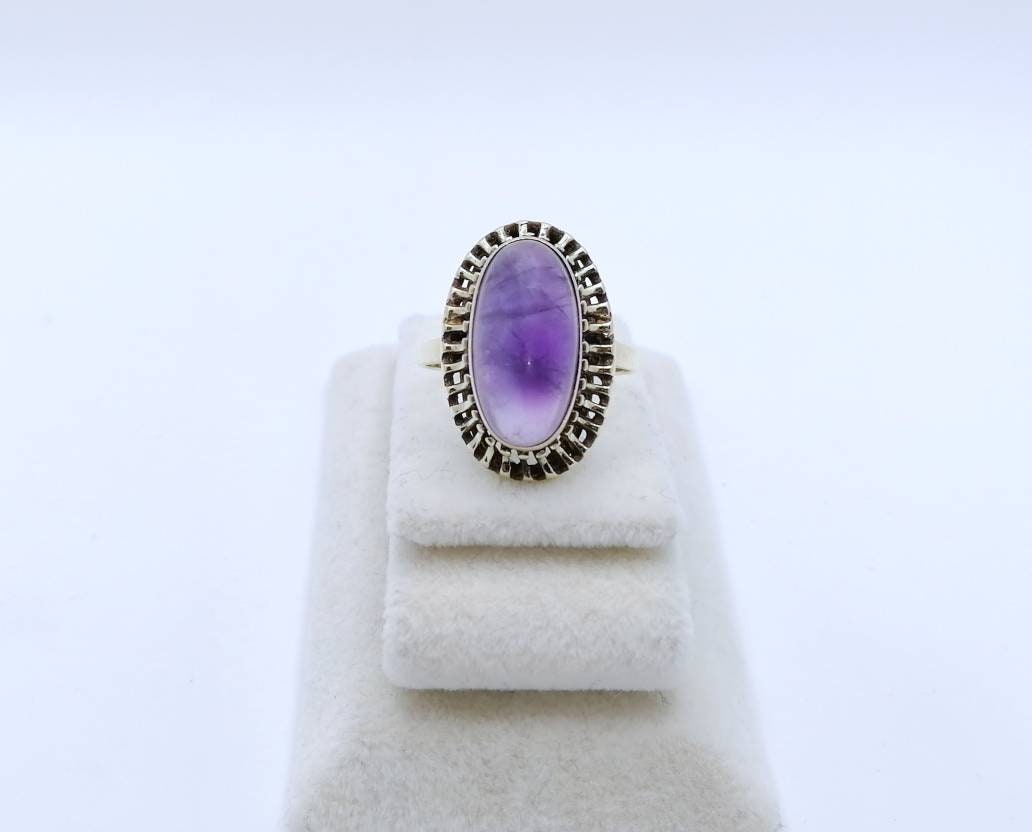 Vintage Amethyst Cabochon Goldring