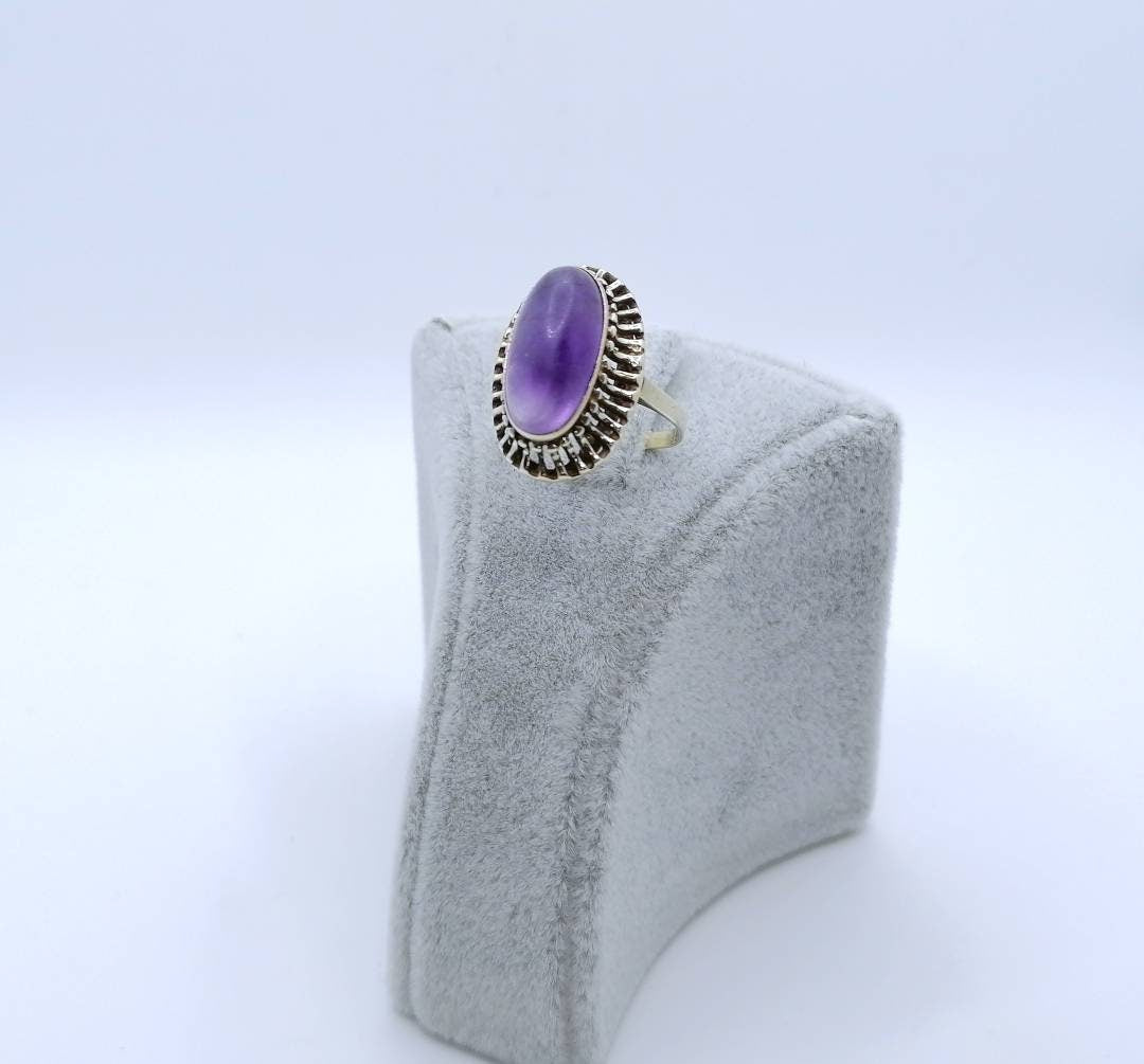 Vintage Amethyst Cabochon Goldring