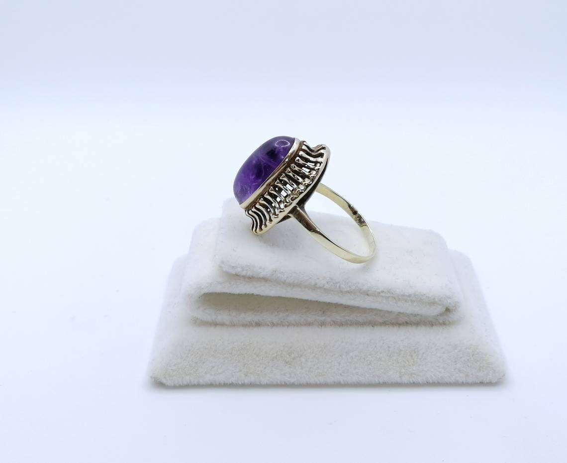 Vintage Amethyst Cabochon Goldring