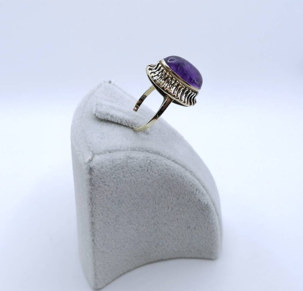 Vintage Amethyst Cabochon Goldring