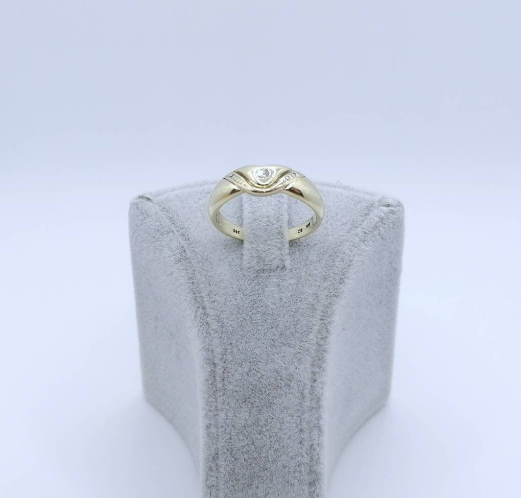 Vintage Ring Gold 585er mit Diamantsplitter