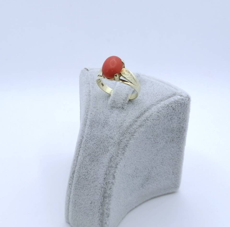 Ring Gold 585er mit Koralle Gr. 57