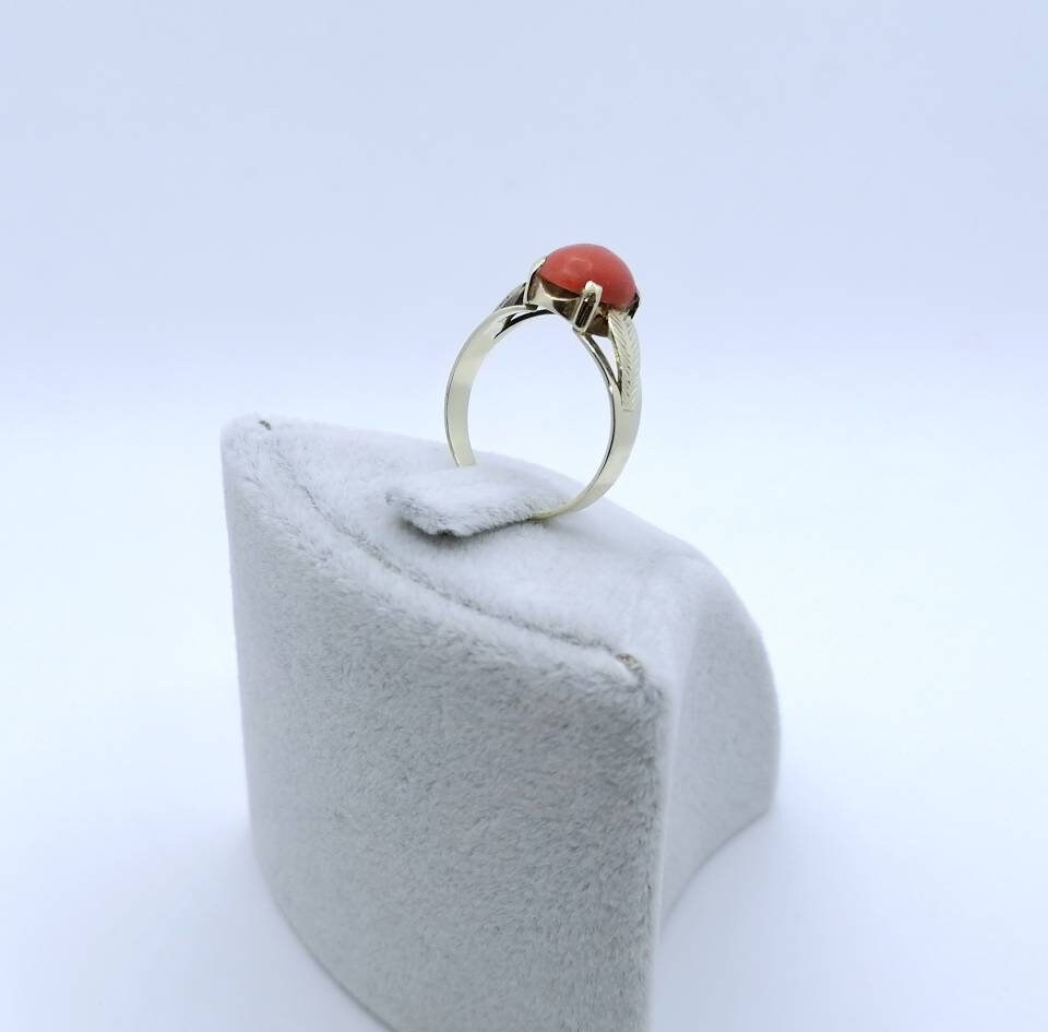 Ring Gold 585er mit Koralle Gr. 57