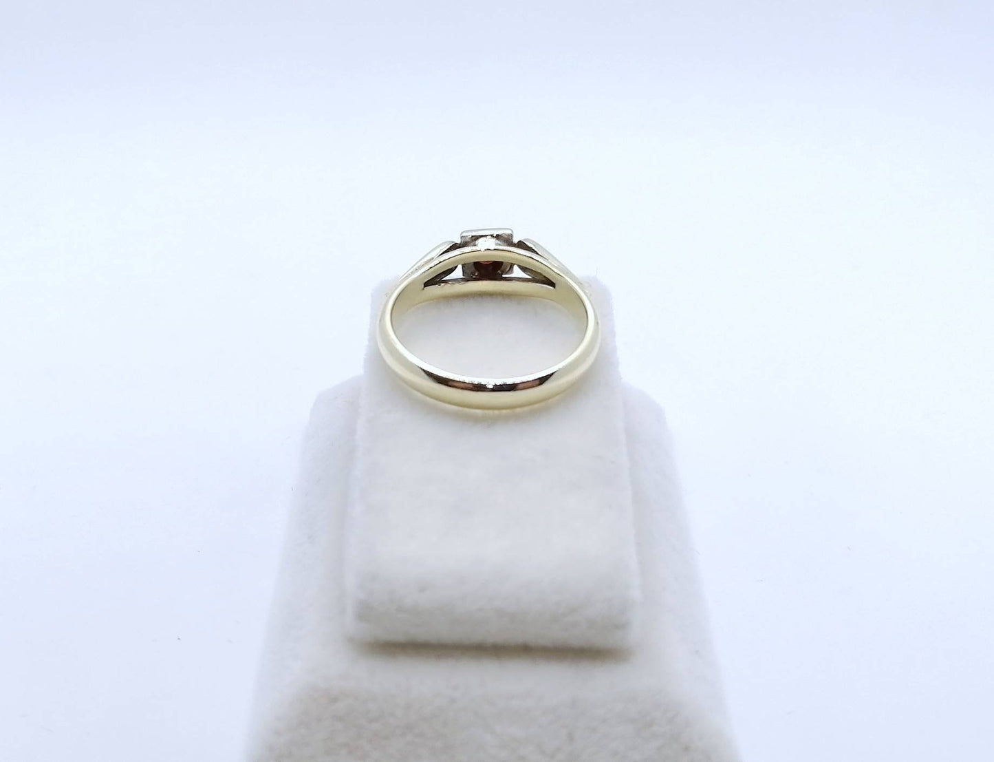 Ring Gold 585er mit Granatstein