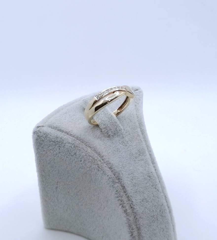 Ring Gold 585er mit Diamantsplitter