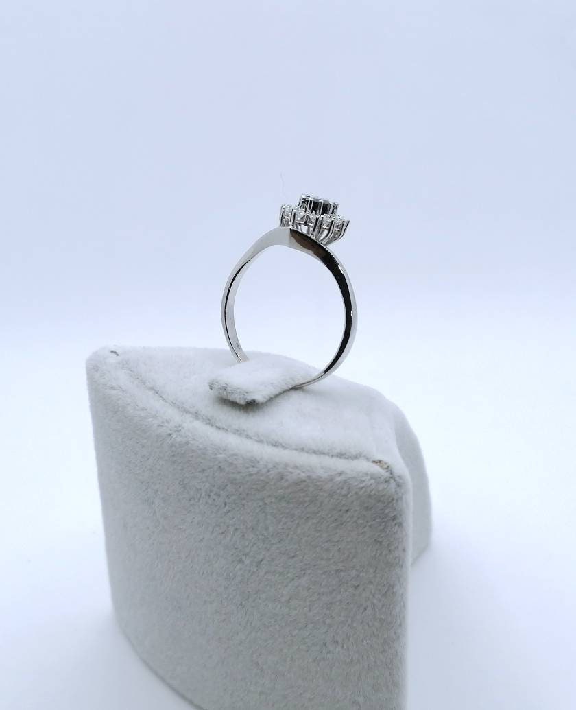 Ring Weißgold mit Saphir und Brillanten Gr. 63