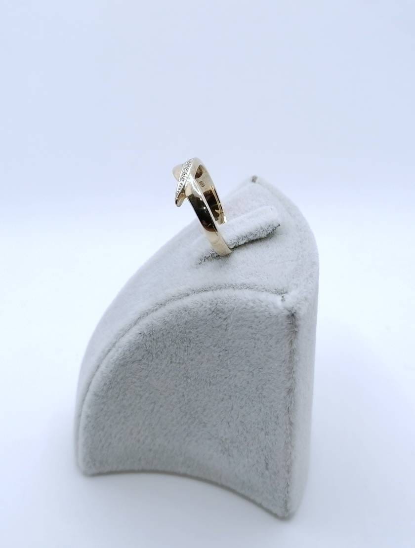 Ring Gold 585er mit Diamantsplitter