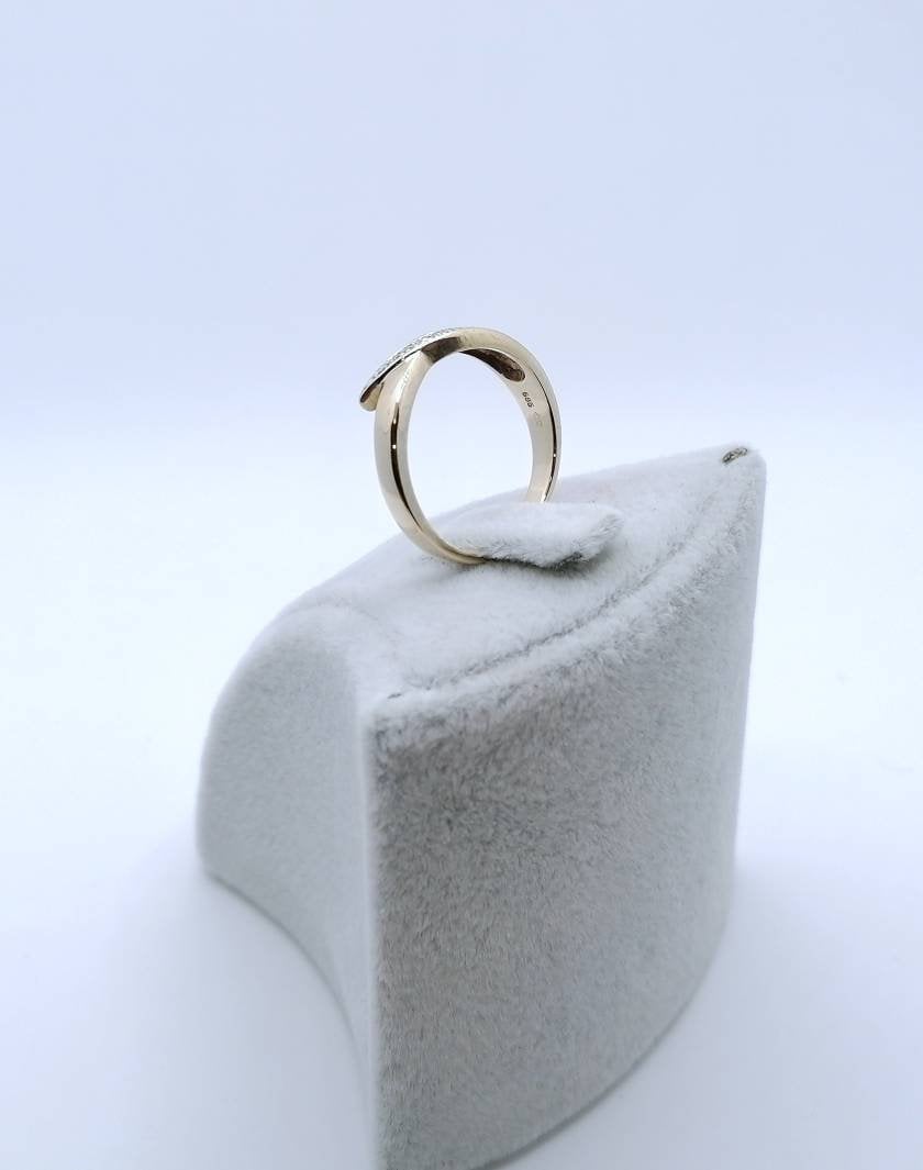 Ring Gold 585er mit Diamantsplitter