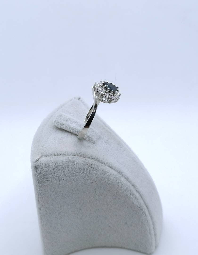 Ring Weißgold mit Saphir und Brillanten Gr. 63