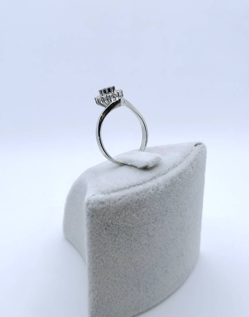 Ring Weißgold mit Saphir und Brillanten Gr. 63