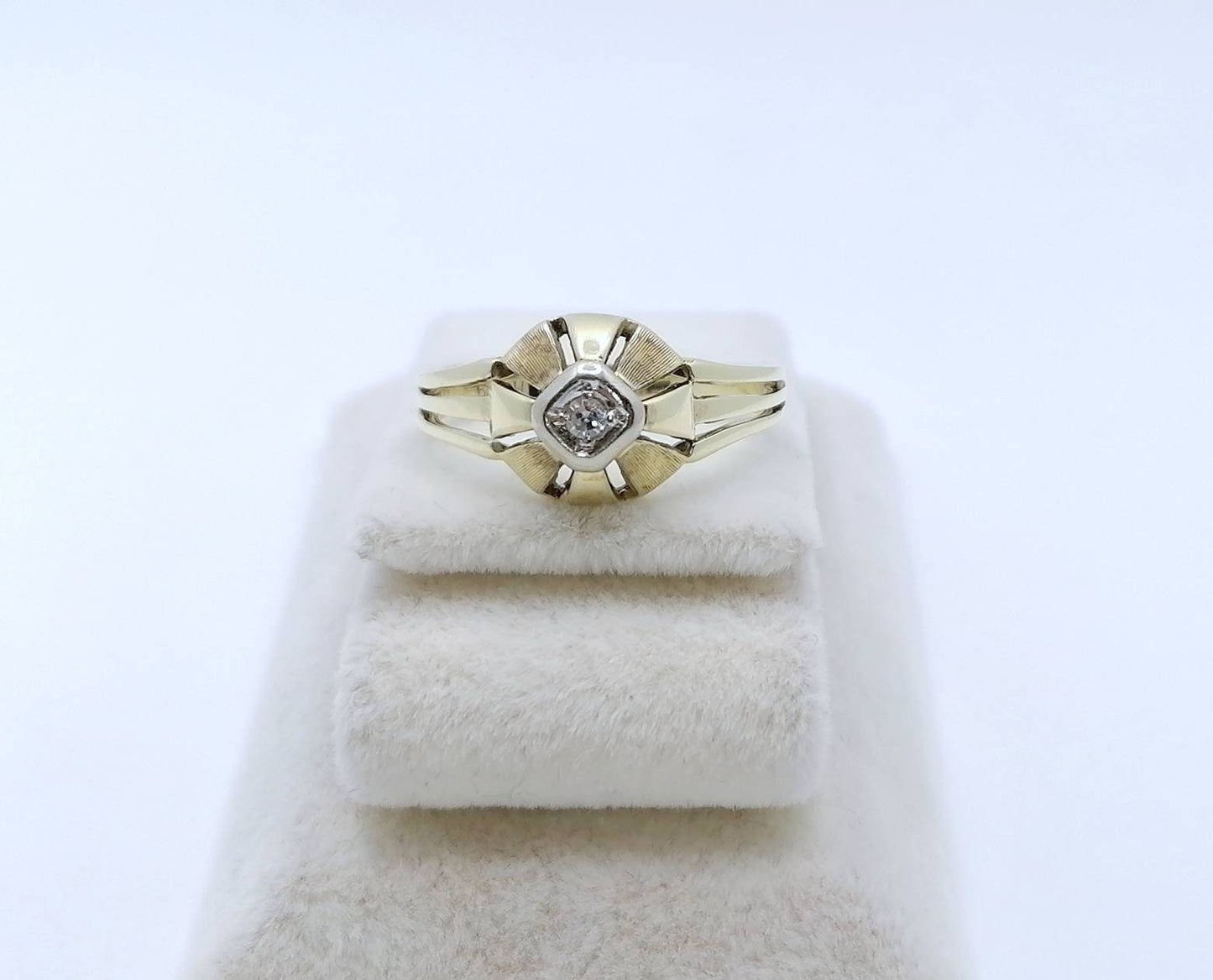 Vintage Ring Gold 585er mit Diamantsplitter