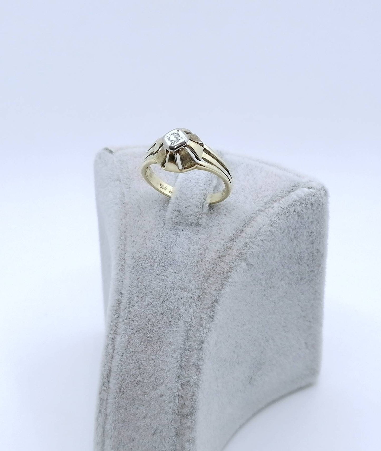 Vintage Ring Gold 585er mit Diamantsplitter