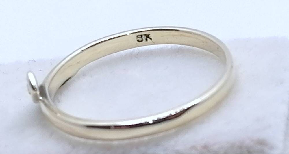 Ring Gold 375er mit Diamant Gr. 57