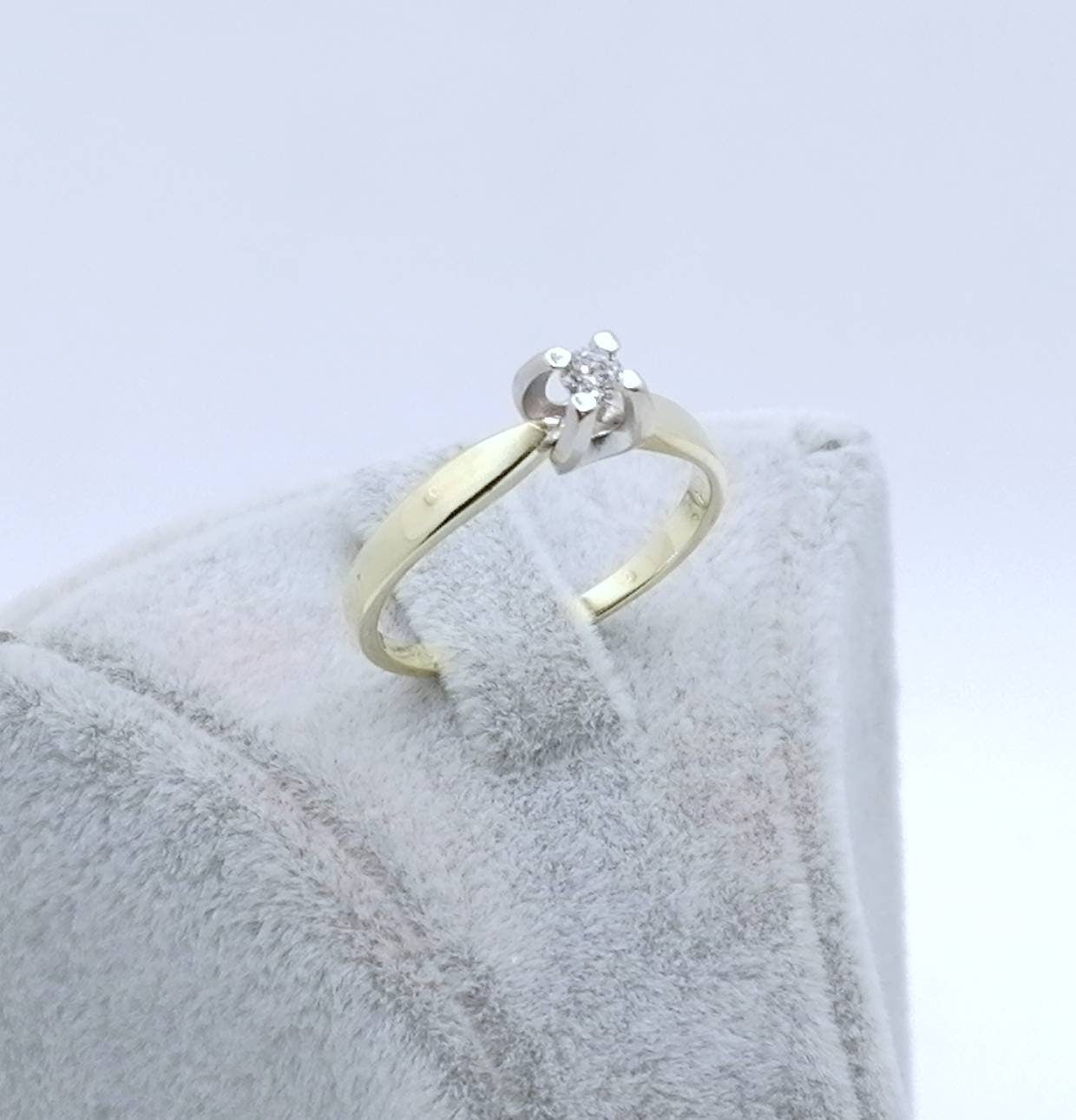 Solitär Goldring 585er mit 0,11ct Brillant