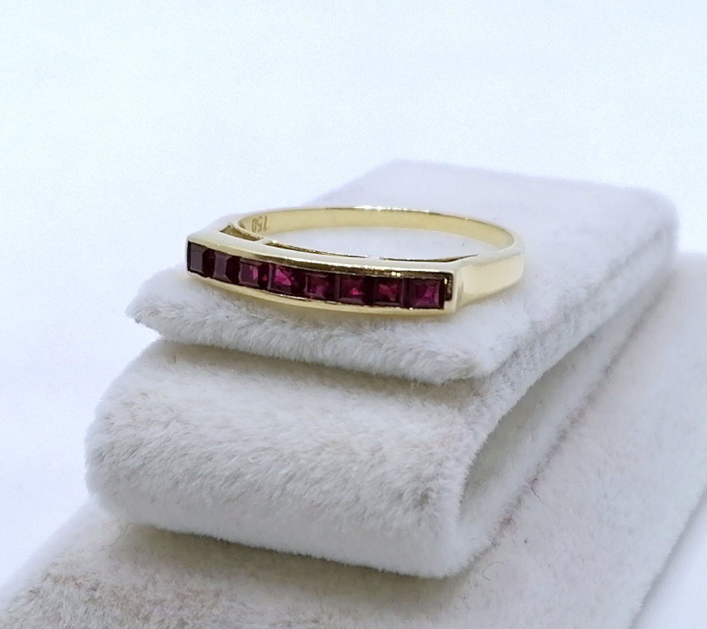 Ring Gold 750er mit Rubin Baguette