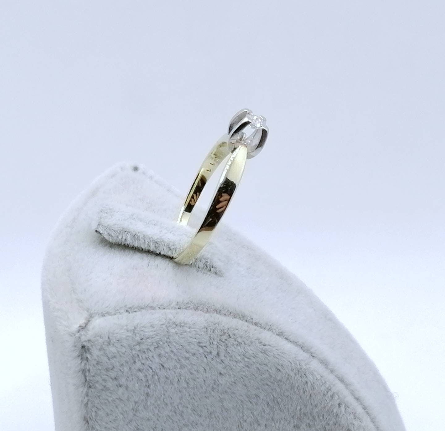 Solitär Goldring 585er mit 0,11ct Brillant