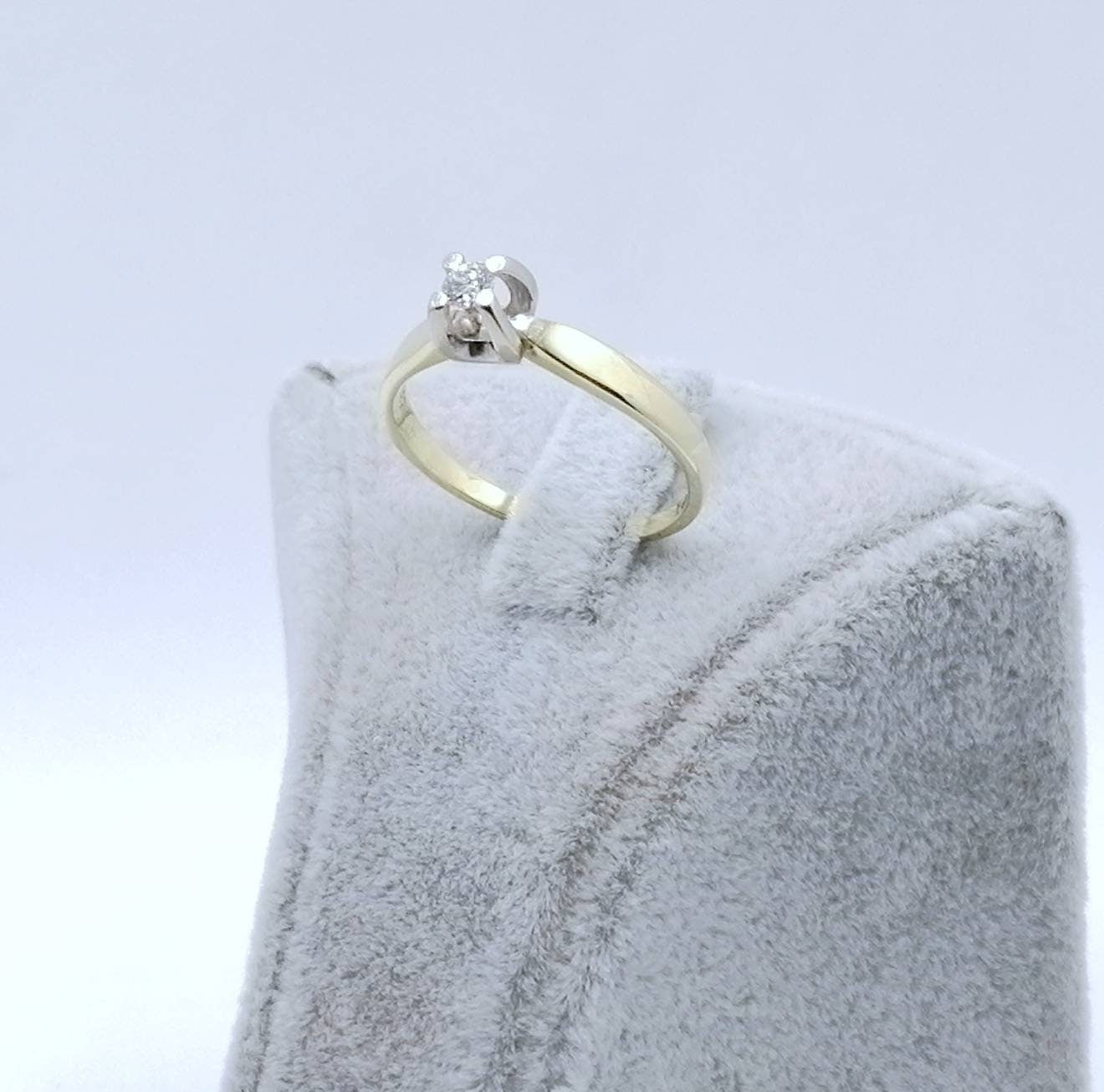 Solitär Goldring 585er mit 0,11ct Brillant