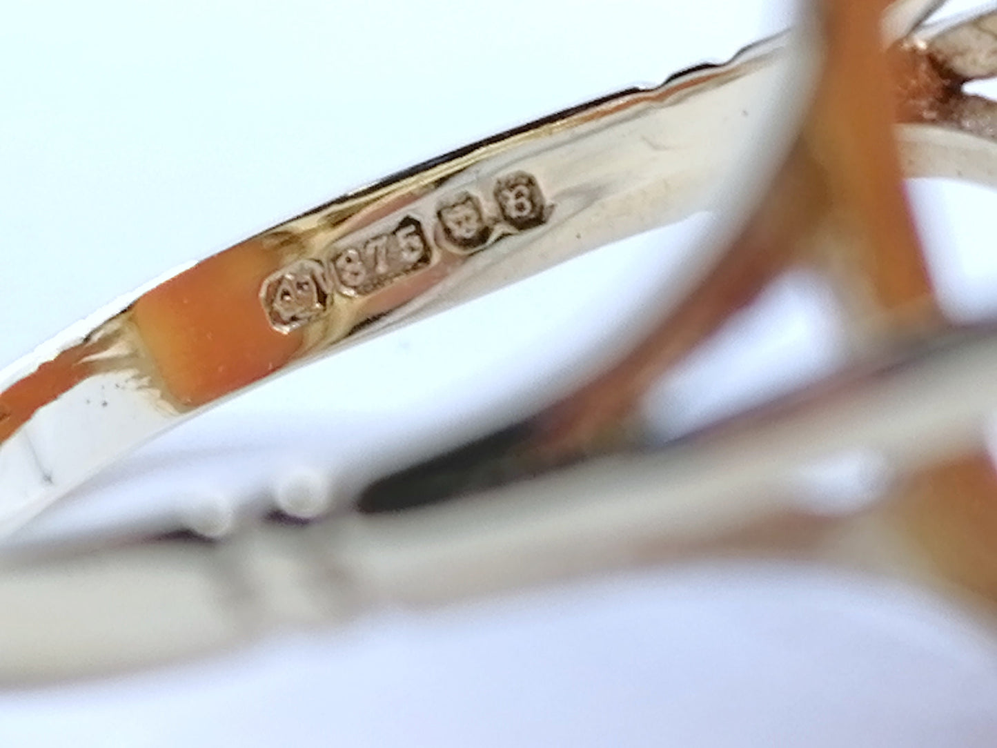 Vintage 1976 Gold Gemme Ring London