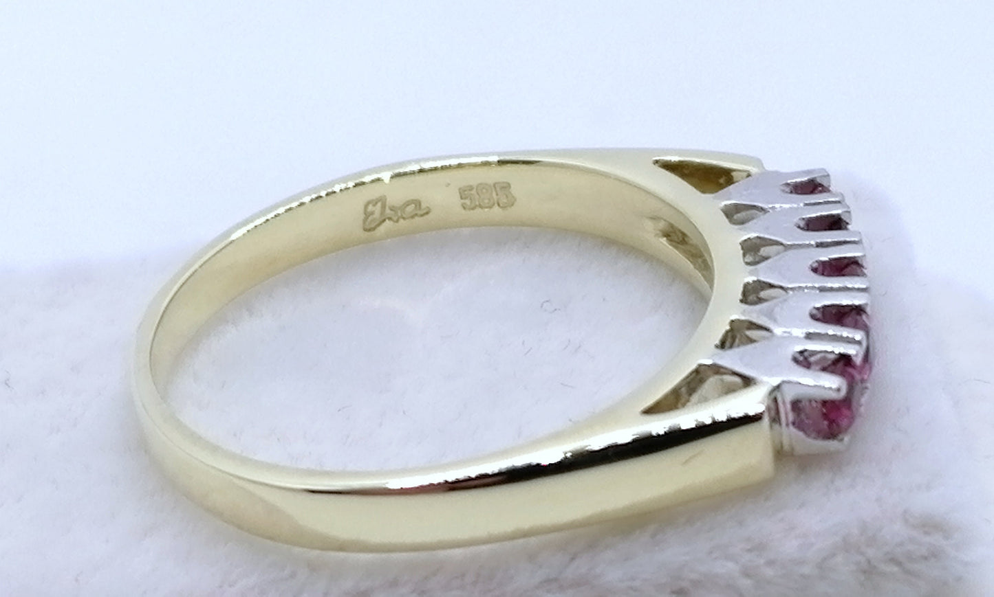 Ring Gold mit Rubin Edelsteinen Gr. 57