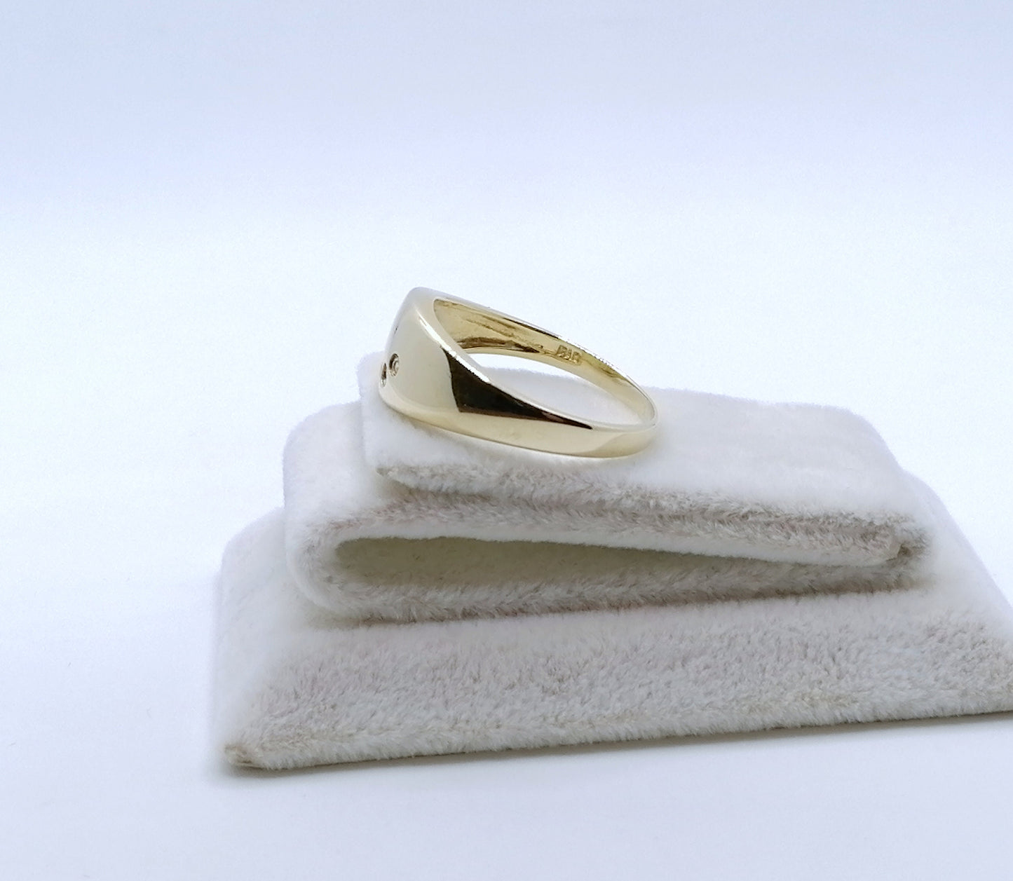 Ring Gold 585er Rubin und Diamantsplitter Gr. 60