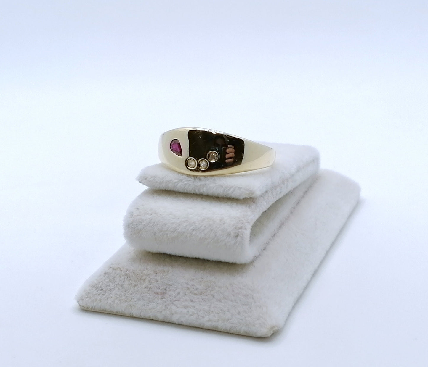 Ring Gold 585er Rubin und Diamantsplitter Gr. 60
