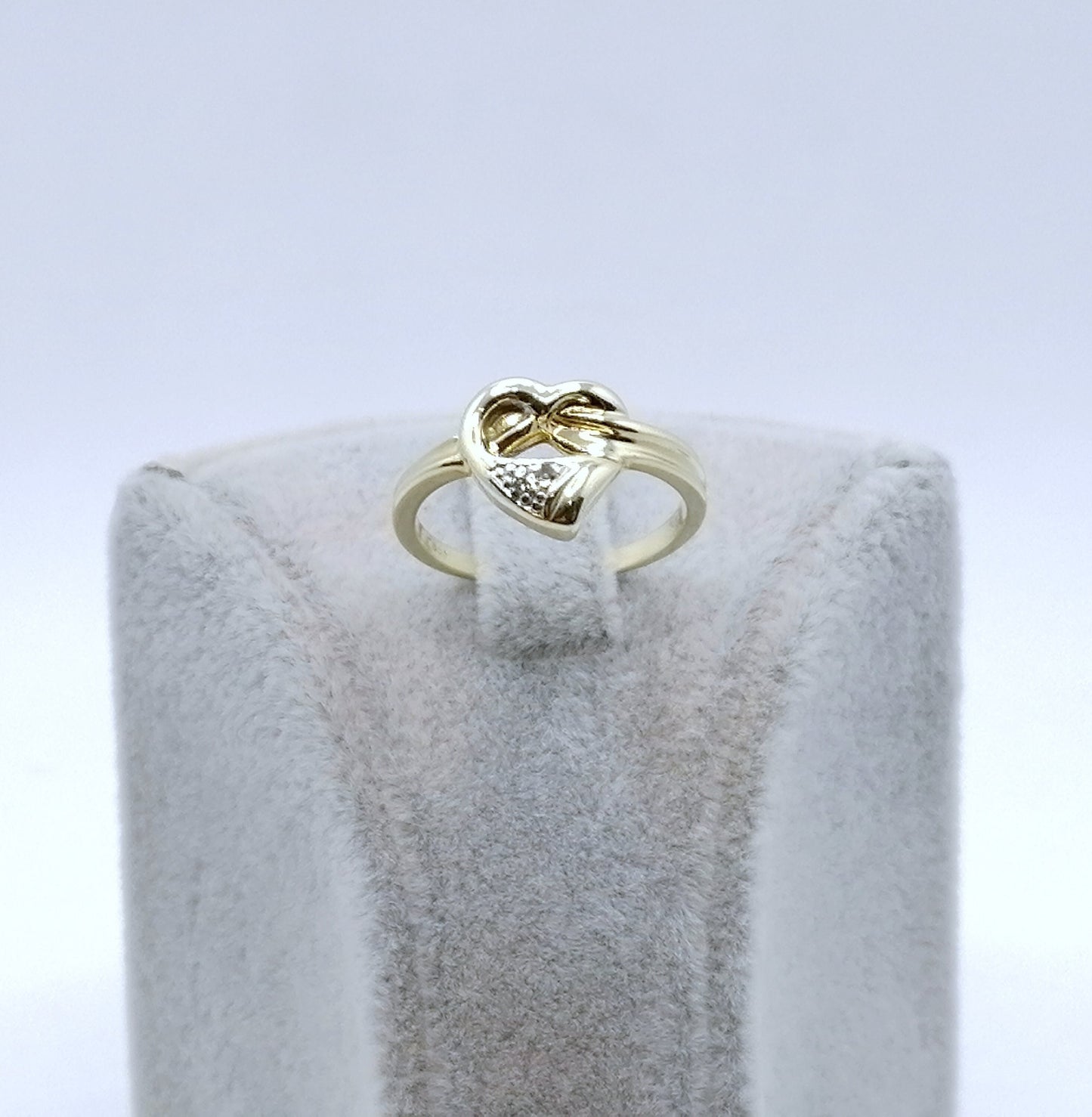 Ring Gold 333er mit Diamantsplitter Herzförmig Gr. 50