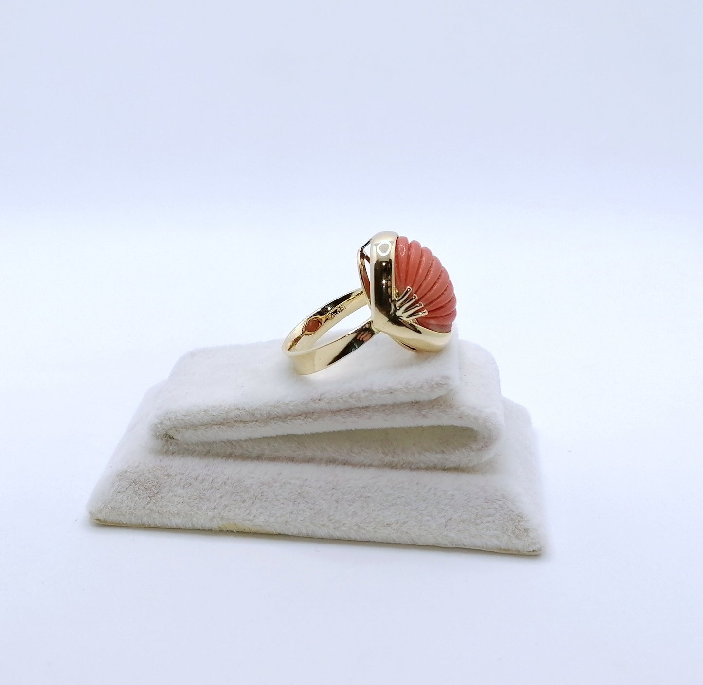 Ring Gold 750 mit Koralle Gr. 52