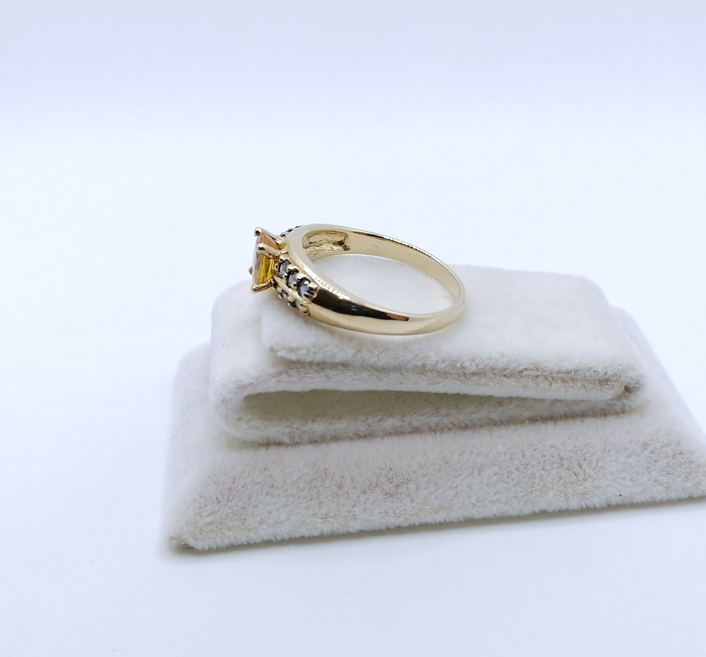 Ring Gold 375er mit gelbem und blauen Saphir Edelsteinen Gr. 60