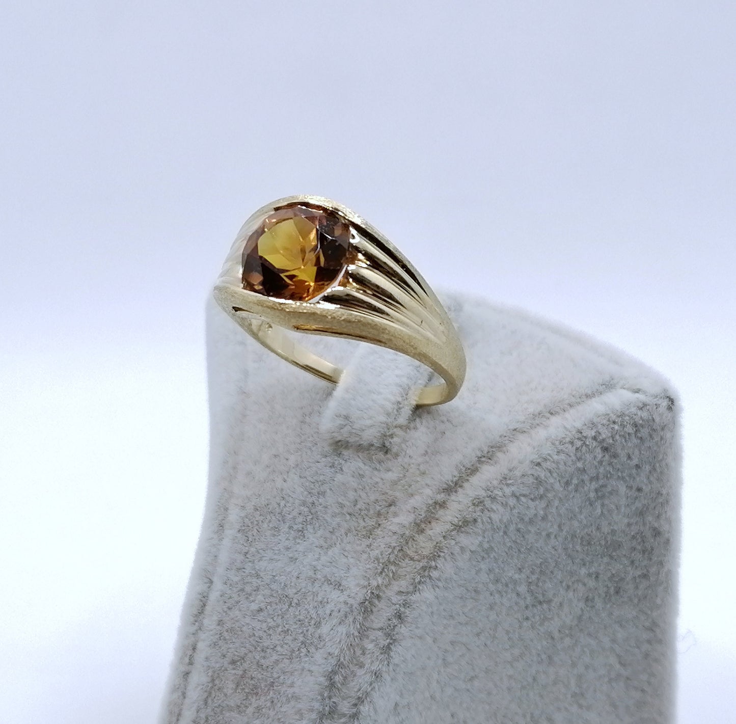 Ring Gold 375er mit Citrin Gr. 64