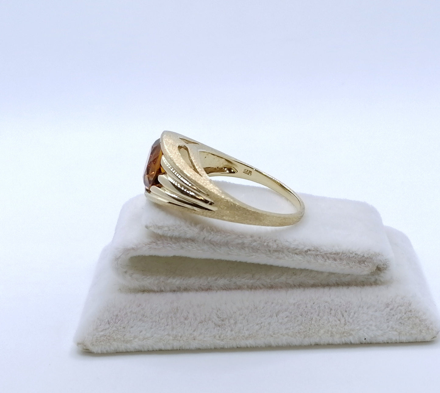 Ring Gold 375er mit Citrin Gr. 64