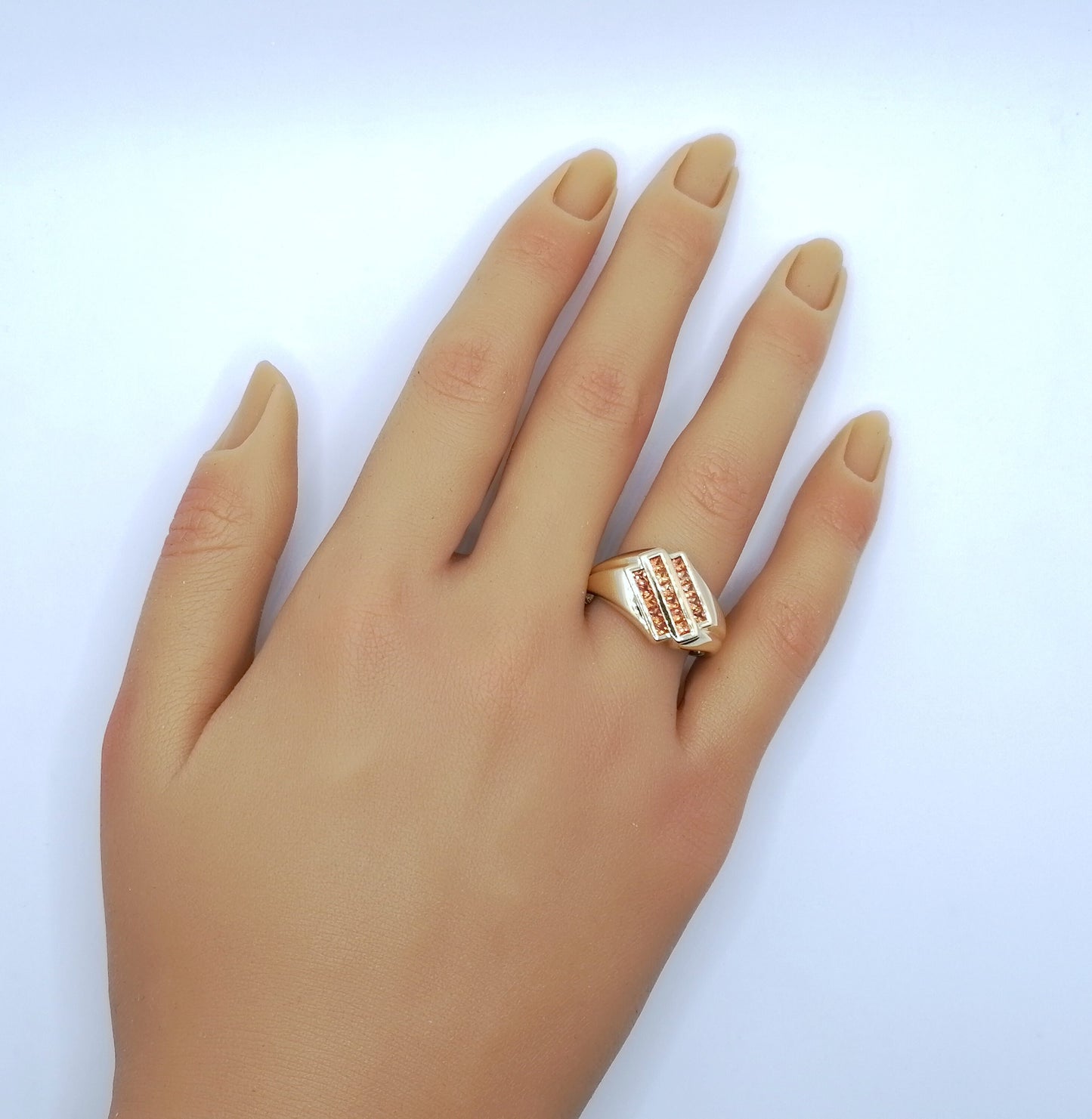 Ring Gold 375er mit Champagner Saphiren
