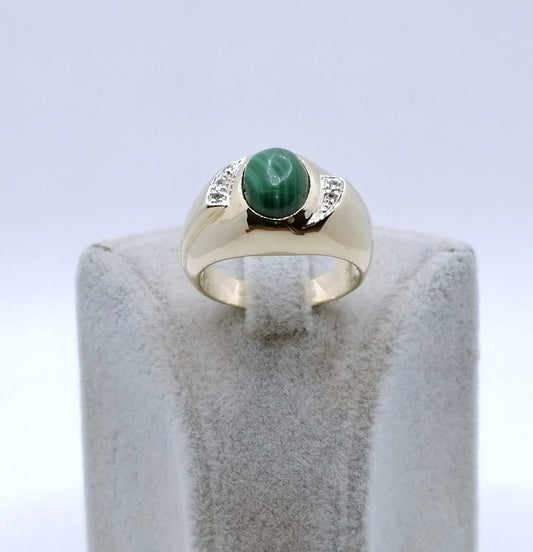 Ring Gold 375er mit Malachit und Diamantsplitter