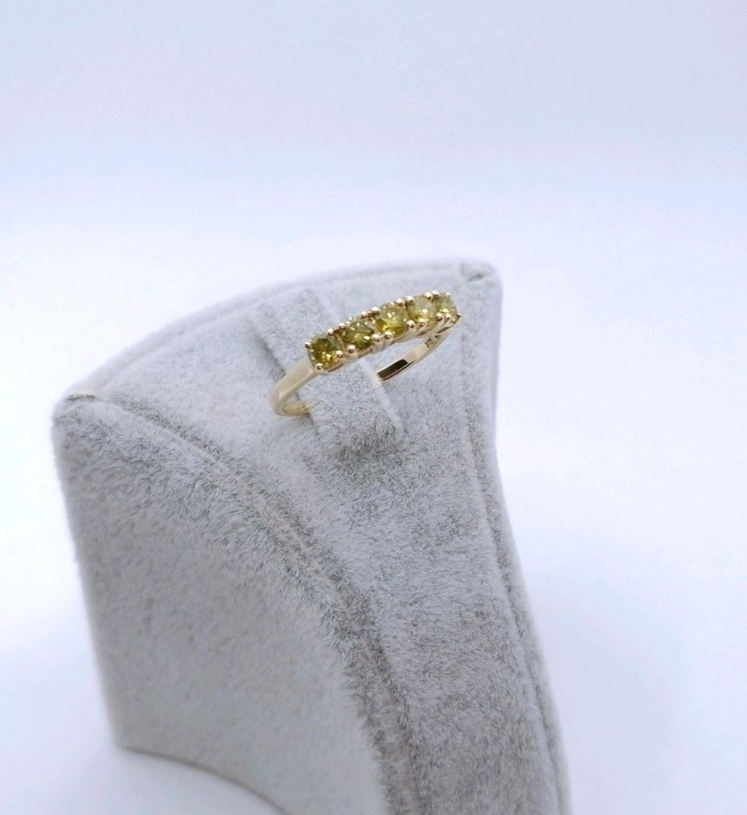 Ring Gold 375er mit Champagner Brillanten
