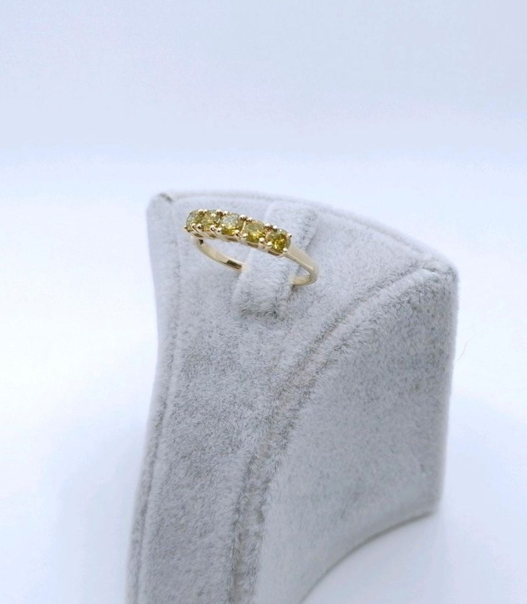 Ring Gold 375er mit Champagner Brillanten
