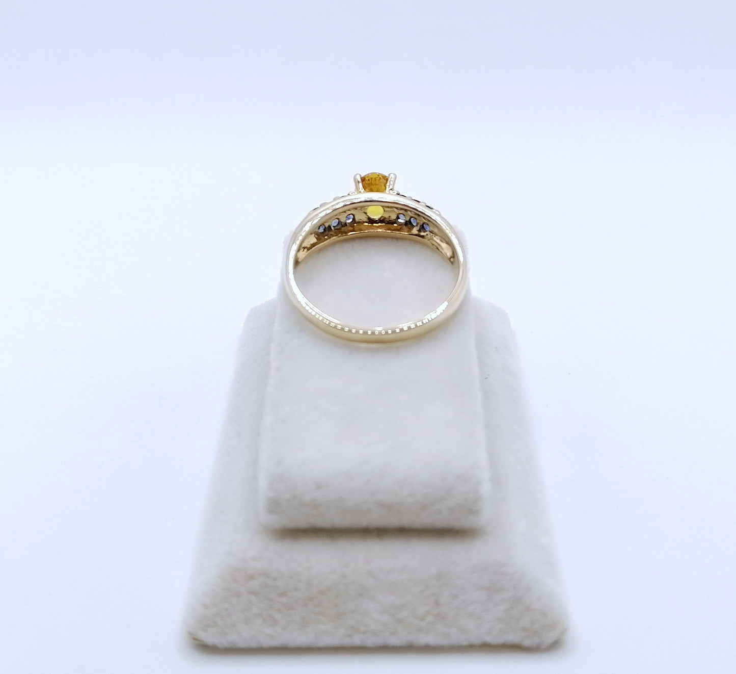 Ring Gold 375er mit gelbem und blauen Saphir Edelsteinen Gr. 60