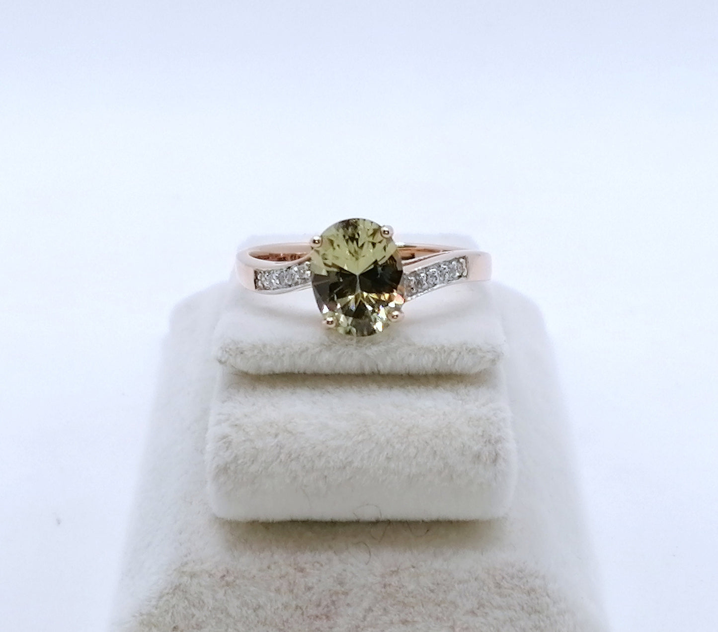 Ring Gold 585er mit Diaspor und Diamanten Gr. 60